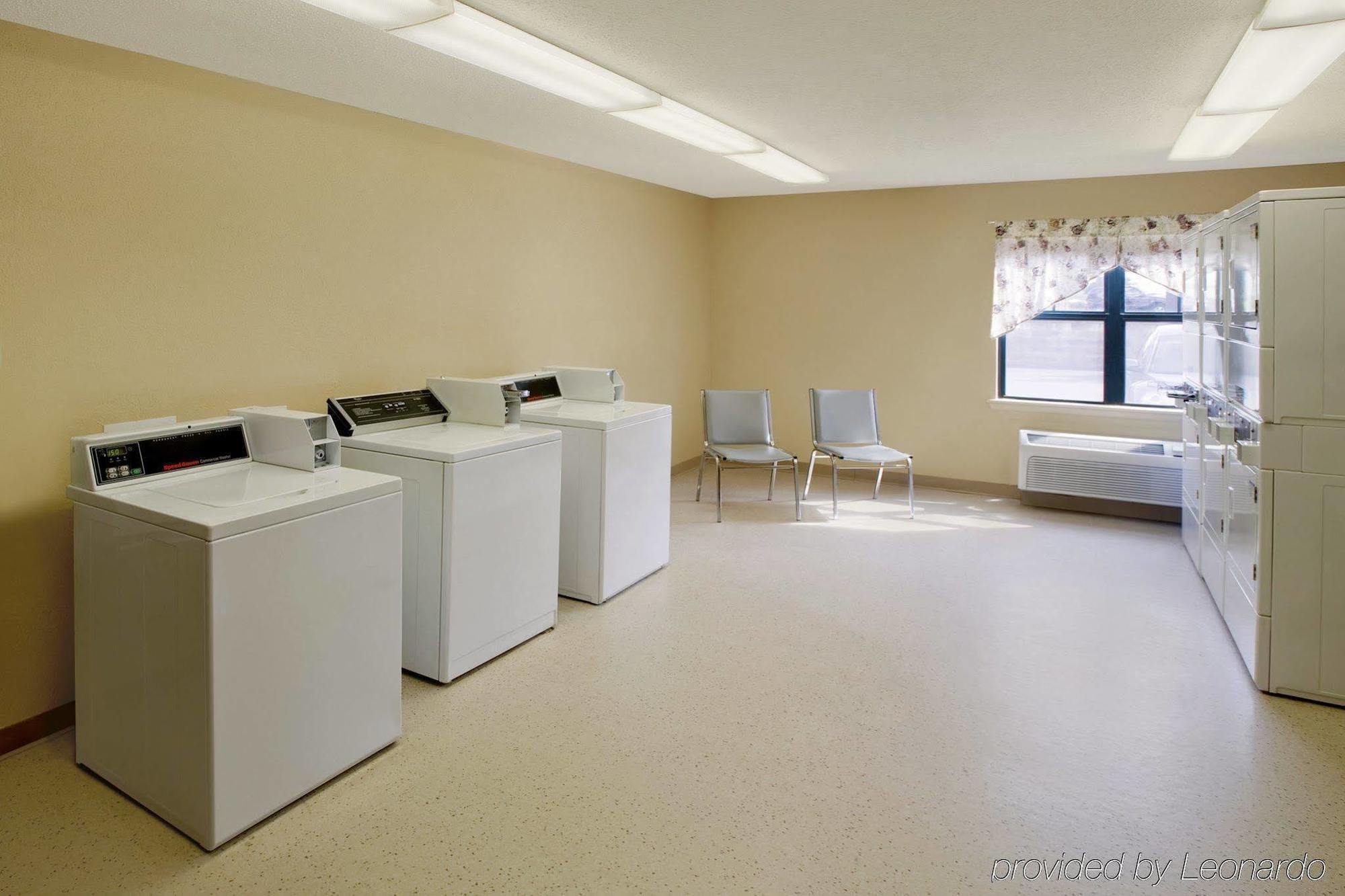 Extended Stay America Suites - Akron - Copley - East Eksteriør billede